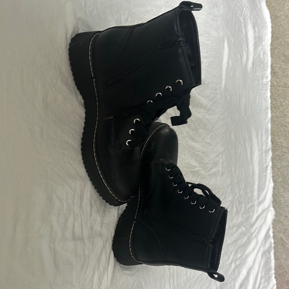 Steve Madden Boots